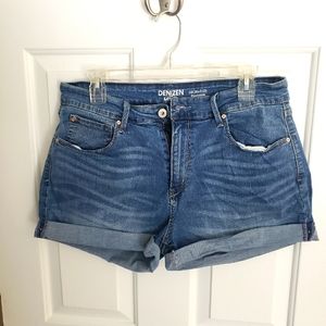 🏝3for$25 Denizen Levi's Jean Shorts